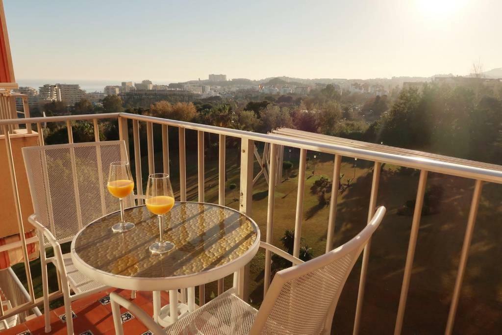 Minerva Sea View Apartment Benalmádena Exteriör bild